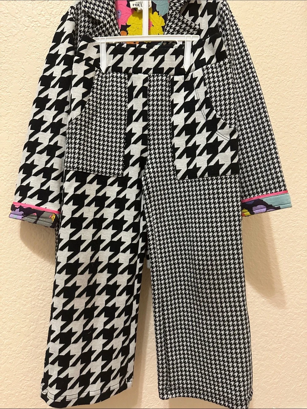 Finding foxtale chic black